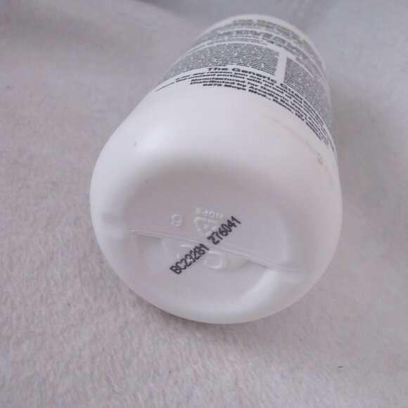 Generic Value Lightweight Oil Protecting Spray - Picture 6 of 6